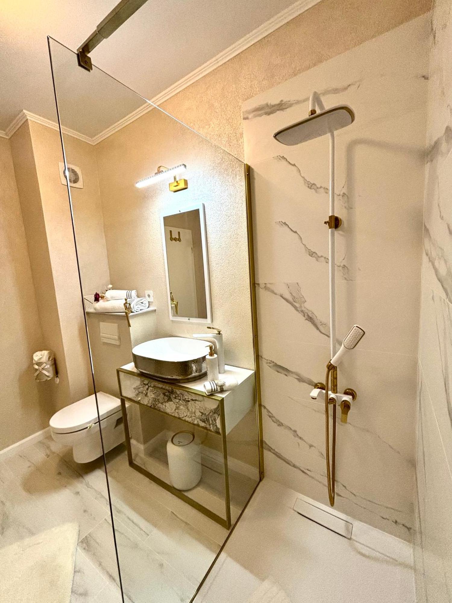 Aquilla Tower Apartment 8Th Floor Cluj-Napoca Ngoại thất bức ảnh